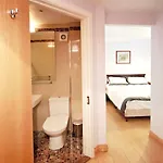Hotel The Sweeney 3*