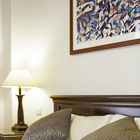 The Sweeney Hotel