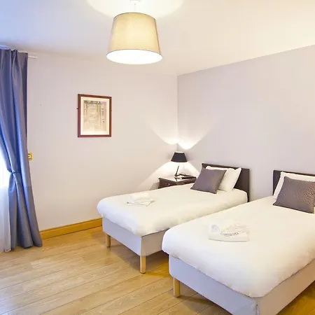 The Sweeney Hotel 3*