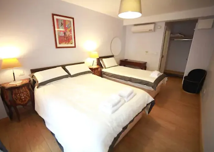 The Sweeney ダブリン